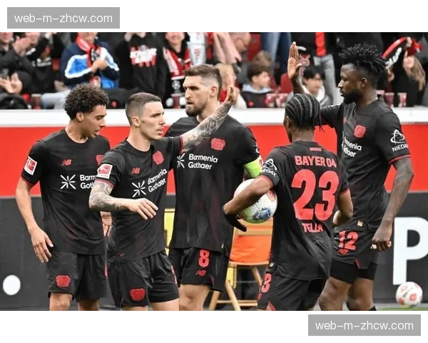 拜仁30轮轰入109球打破德甲单赛季进球纪录，KDO组合贡献74球48助攻